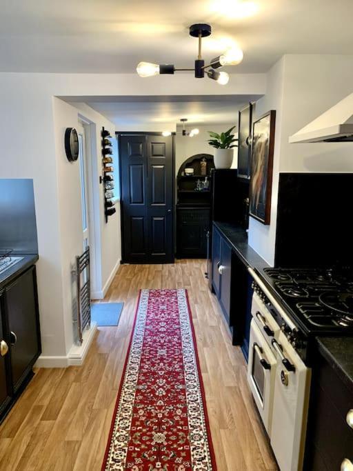 Chic Townhouse Near Tunnels Beaches イフラクーム エクステリア 写真