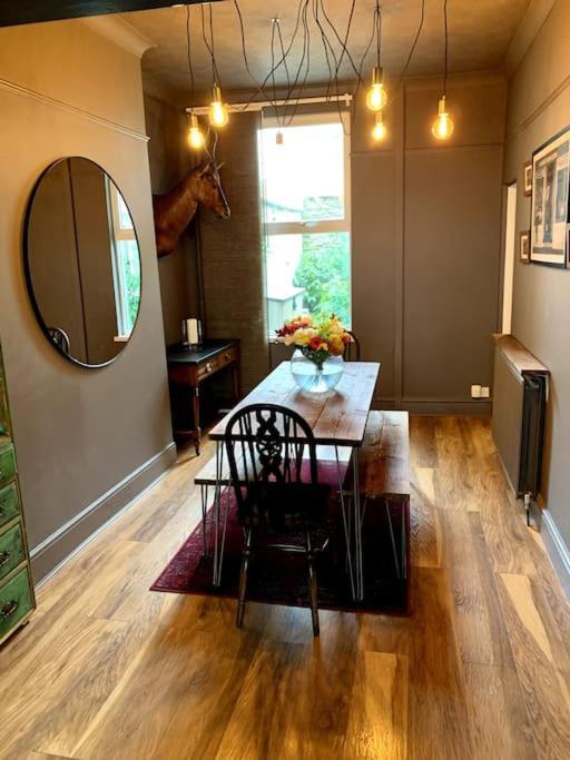 Chic Townhouse Near Tunnels Beaches イフラクーム エクステリア 写真